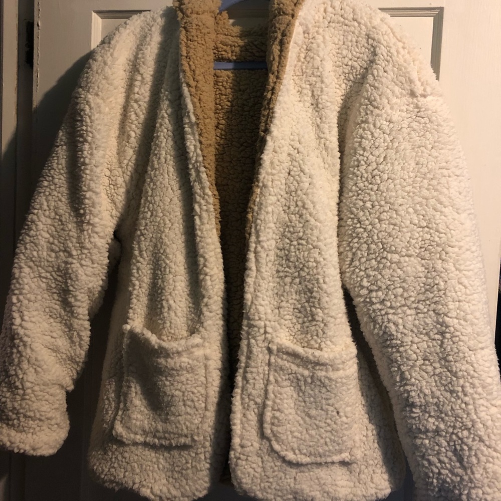 Reversible sweater/jacket